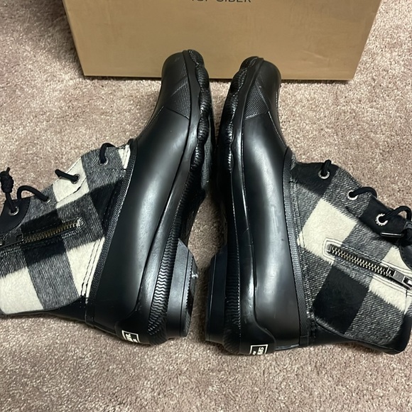 SPERRY Booties - Picture 5 of 6